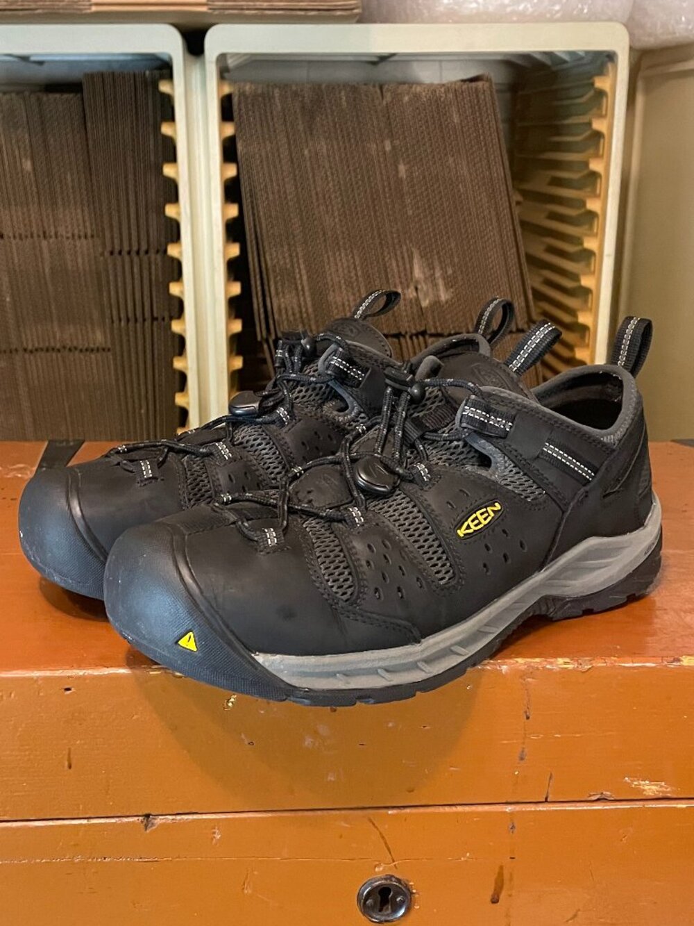 KEEN Men's 13 EE Atlanta Cool II Steel Toe Mesh Breathable Black Work Shoes